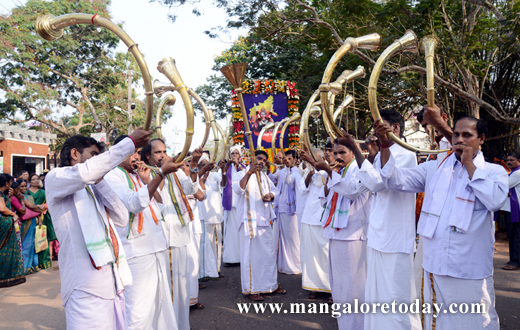 Karavali ustav 2016